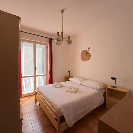 Casa Giulia 2 Holiday home Ameglia